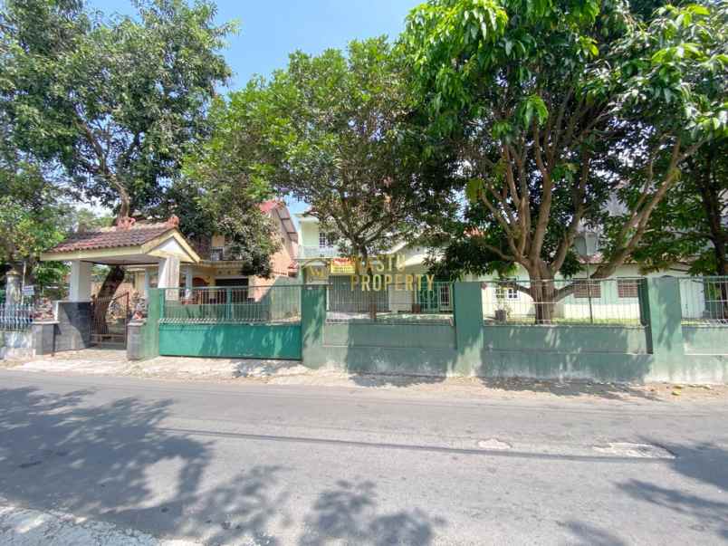 rumah second strategis dekat tni au jogja solo