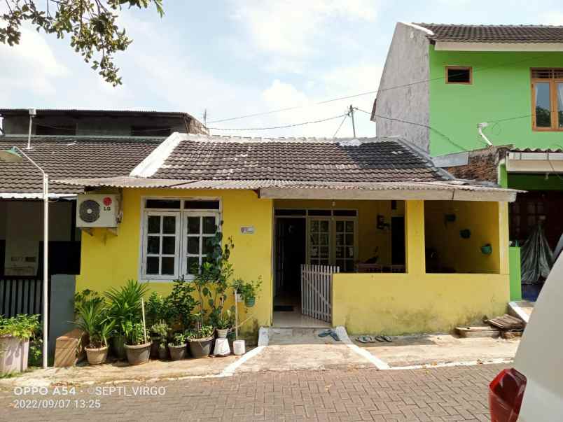 rumah shm 3 kamar tidur dekat sma 9 semarang