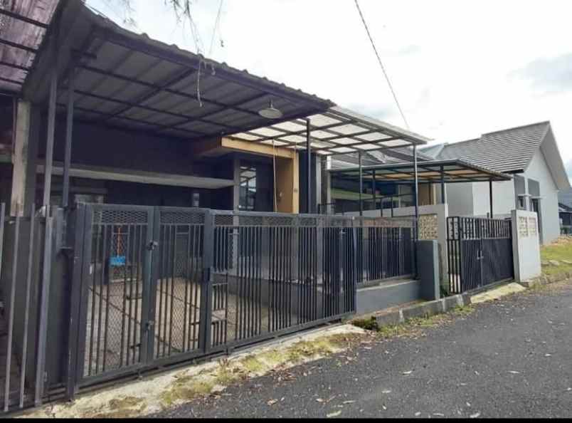 rumah siap huni di cihanjuang parongpong
