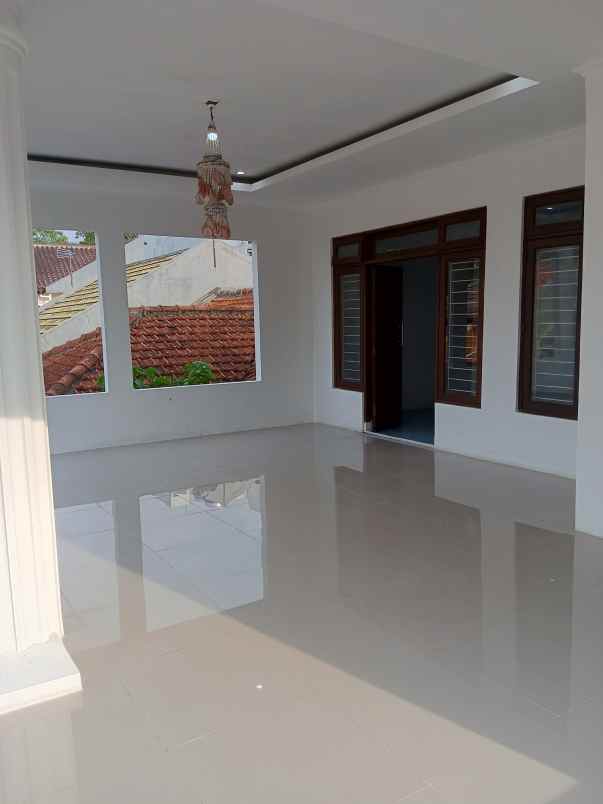 rumah sultan hanya 1 5 m di kawasan sentul city