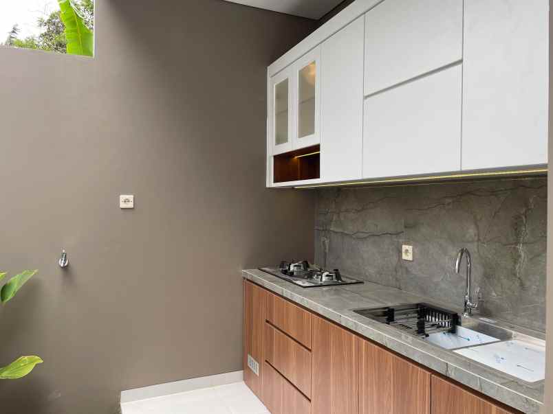 rumah tropis modern siap huni di cebongan sleman