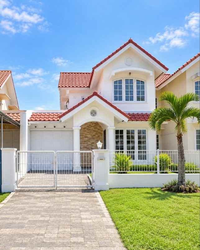 rumah vila valensia strategis 2 lantai 9x16 hgb 2 5m