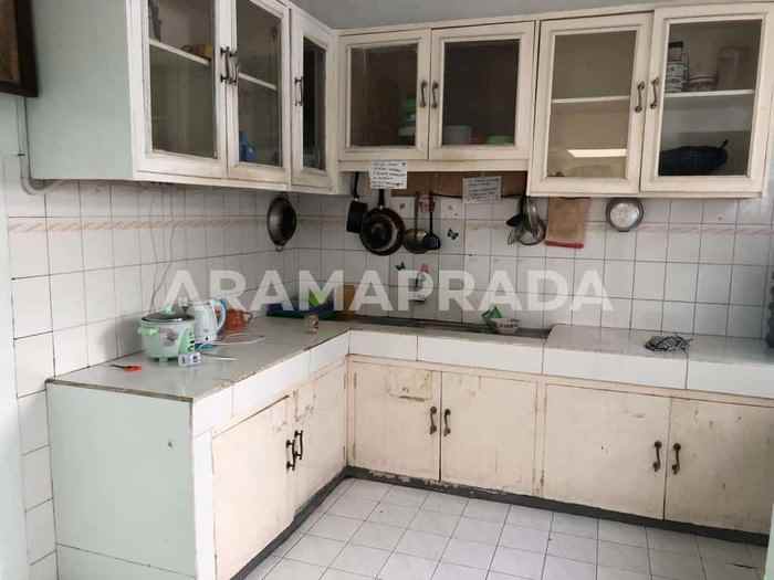 sewa rumah full furnished ciung wanara renon densel