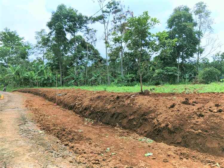 tanah datar 125m2 kemuning ngargoyoso karanganyar