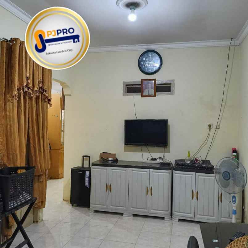 1 unit rumah di perumahan duta bandara permai