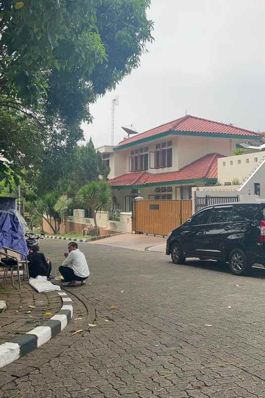 di hook perumahan elite di cinere villa cinere mas