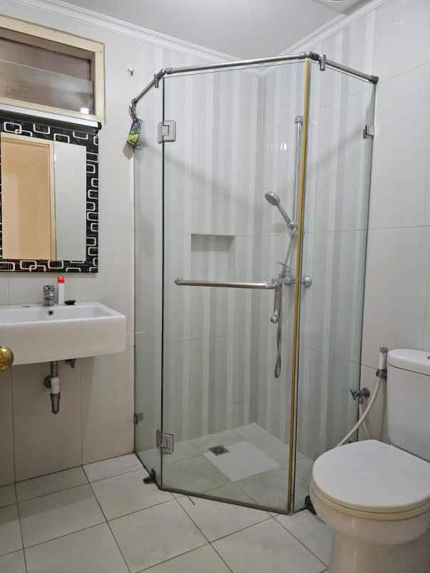 dijual apartemen apartemen slipi palmerah