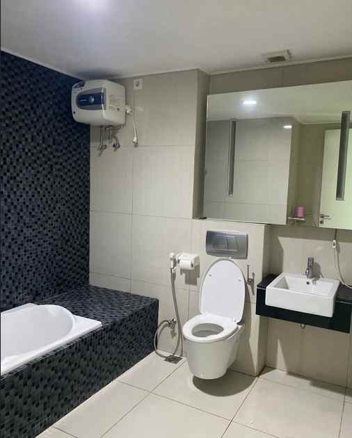 dijual apartemen ciputra world via