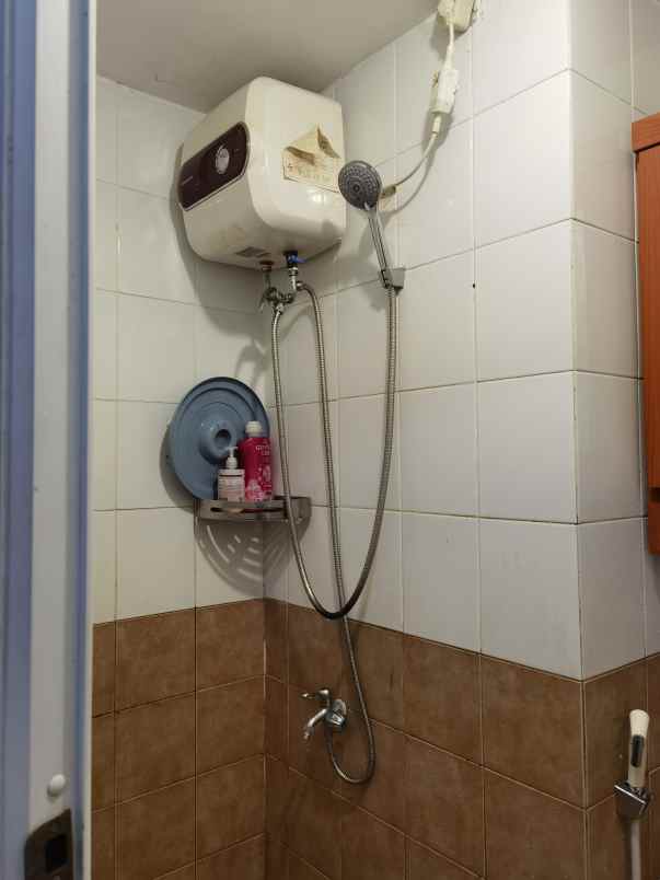 dijual apartemen green pramuka city rawa sari