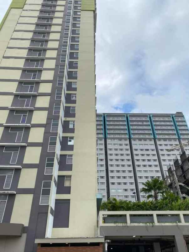 dijual apartemen jl topaz raya