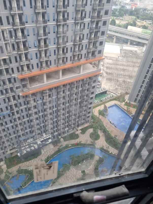 dijual apartemen mall pakuwon bekasi