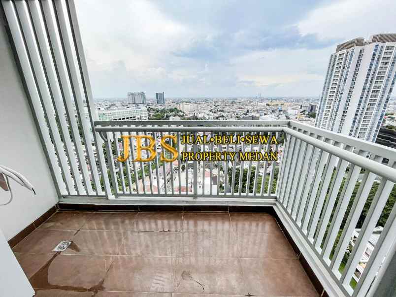 dijual apartemen the reiz condo kondisi siap huni