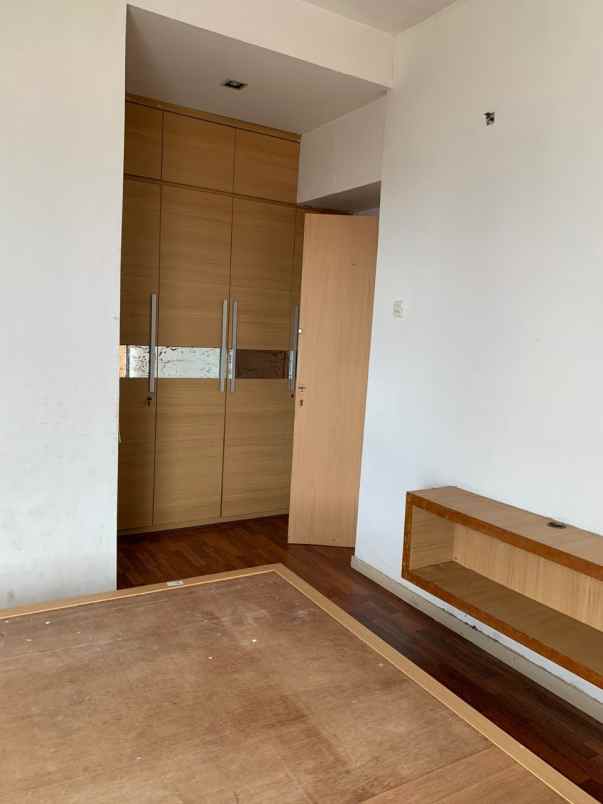 dijual cepat apartemen salemba residence jakarta pusat