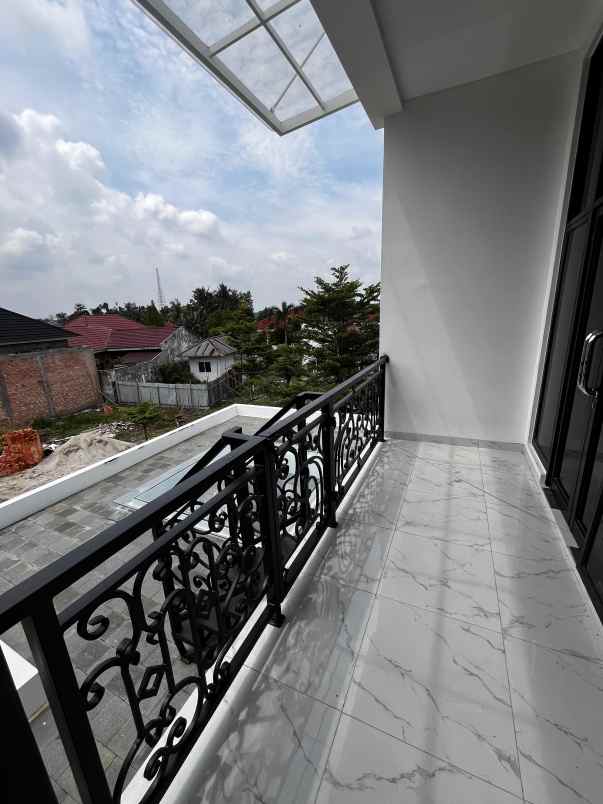 dijual cepat rumah di jalan nangka pekanbaru kota