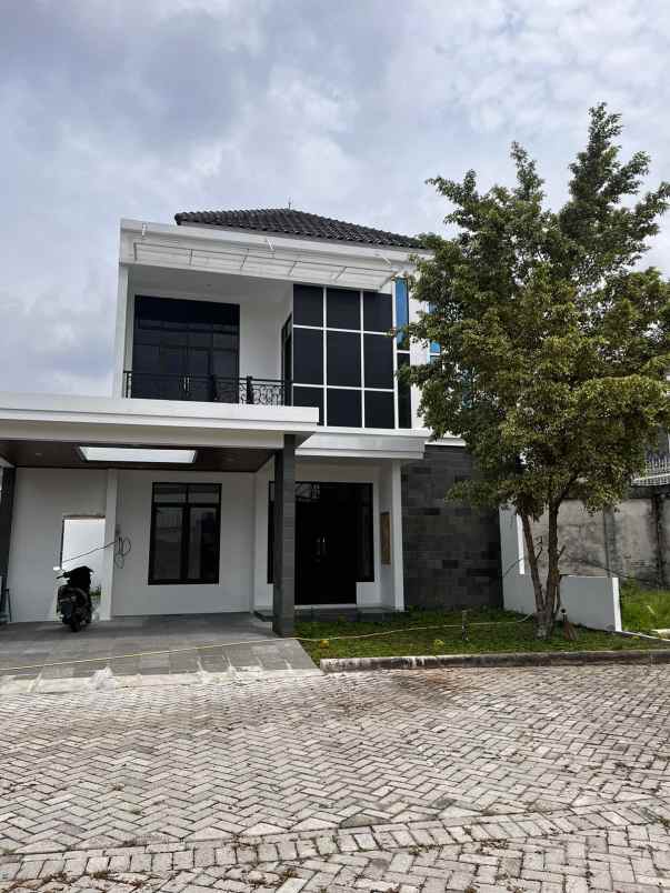 dijual cepat rumah di jalan nangka pekanbaru kota