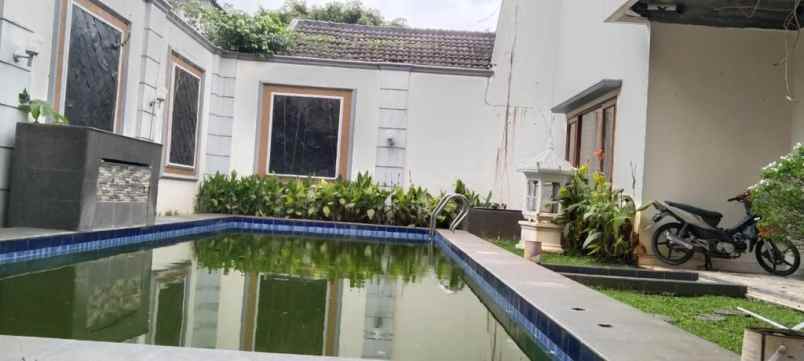 dijual cepat rumah mewah di kemang siap huni nego