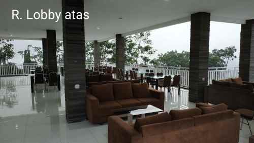 dijual hotel jl diponegoro tulungrejo