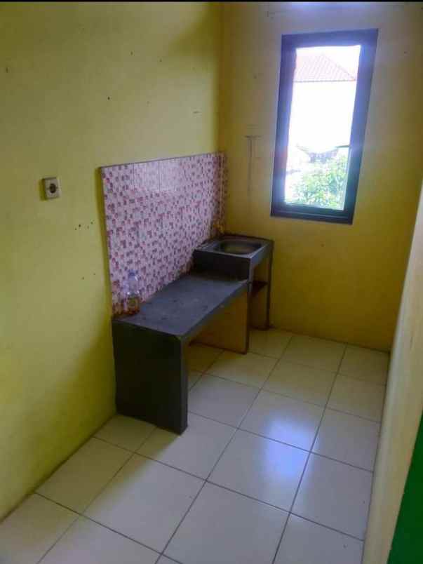 dijual kost cipayung