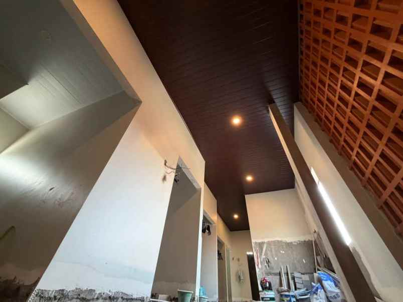 dijual kost condong catur