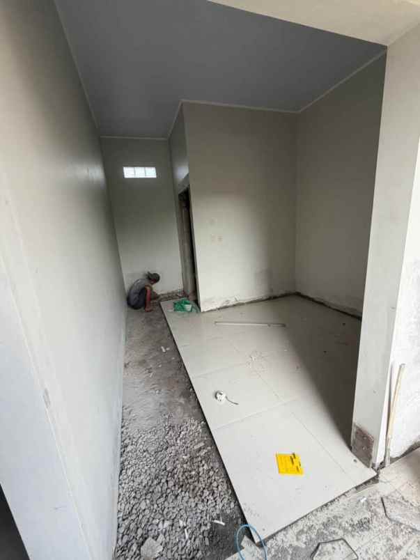 dijual kost condong catur