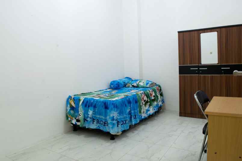 dijual kost dekat universitas trisakti