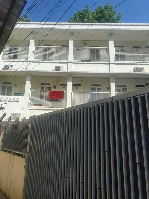 dijual kost jl mangga besar