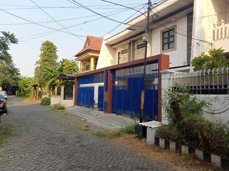 dijual kost jl sidosermo airdas