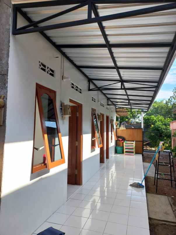 dijual kost meijing wetan