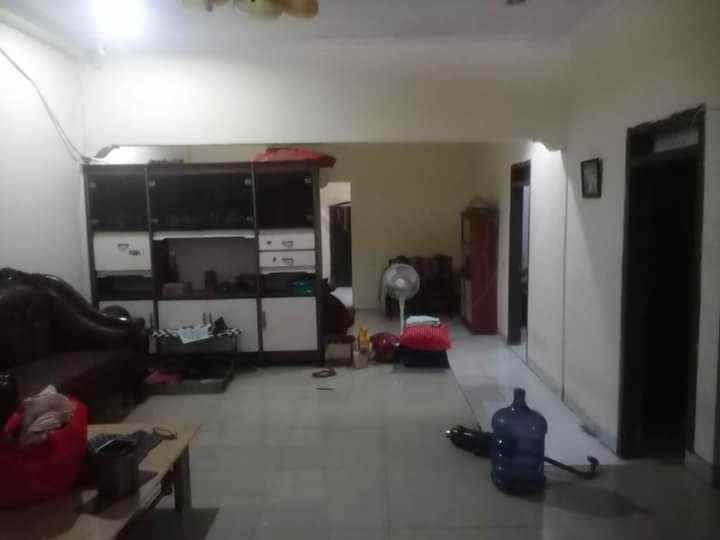 dijual kost pisangan