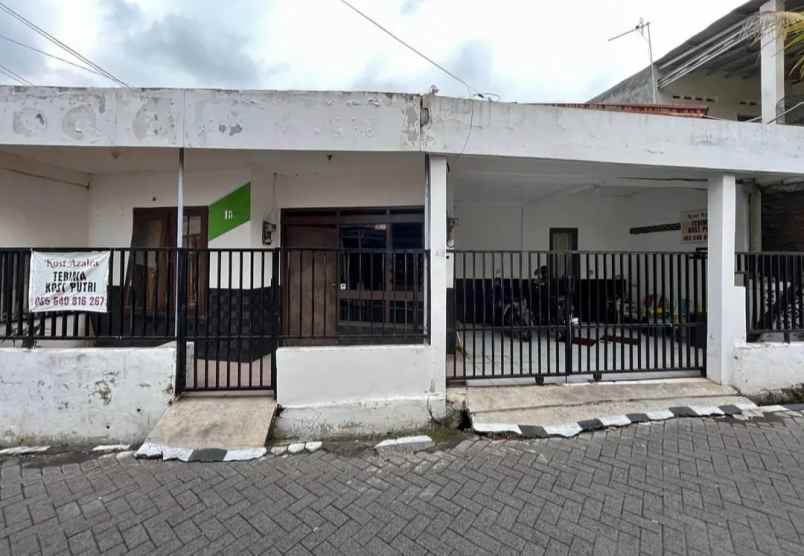 dijual kost pleburan