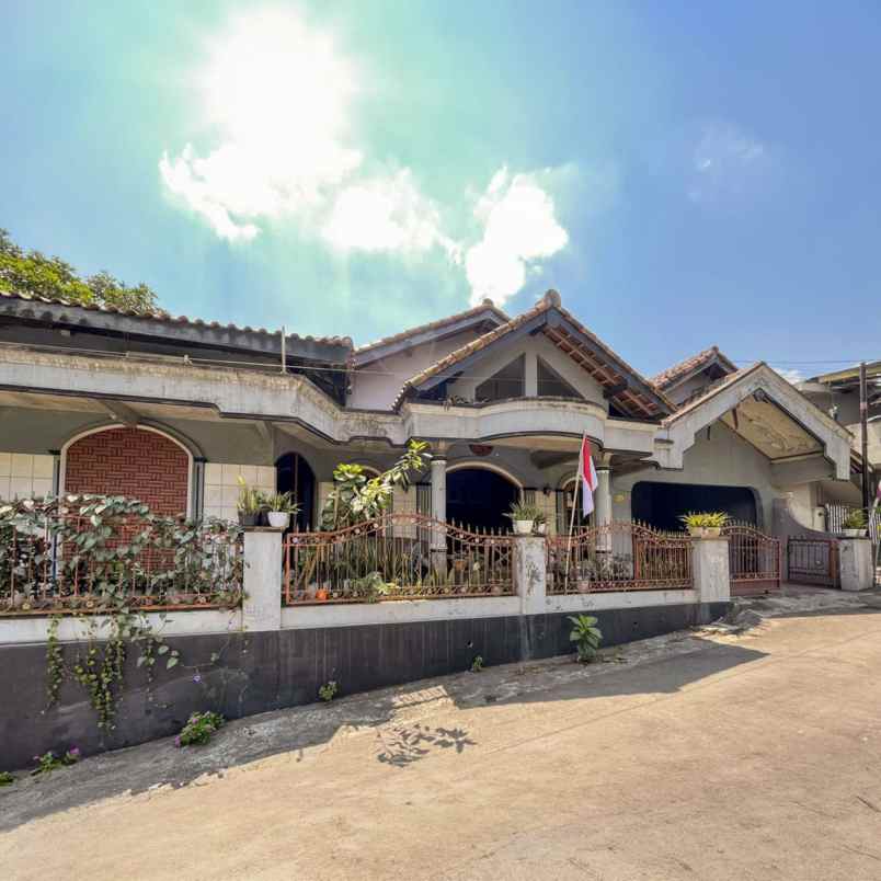 dijual kost purwomartani kalasan