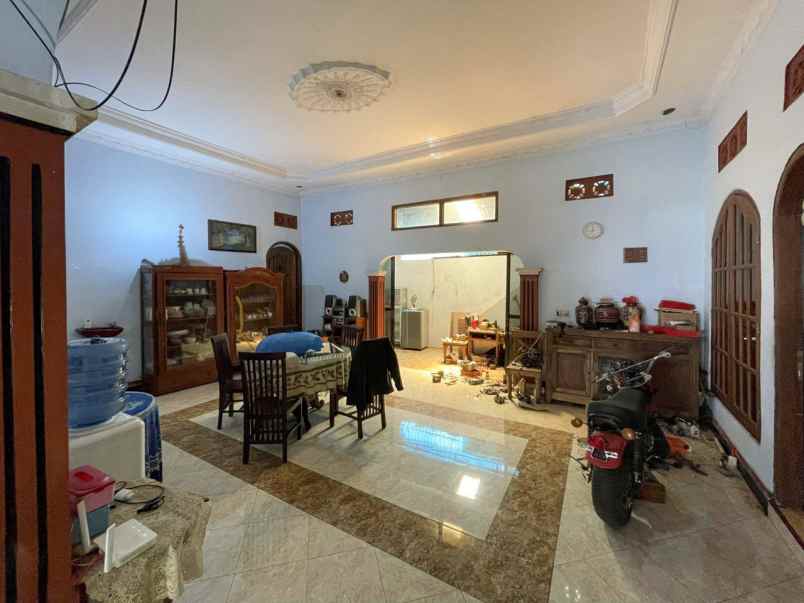 dijual kost purwomartani kalasan