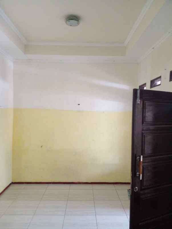 dijual murah rumah dekat pemkab karawang