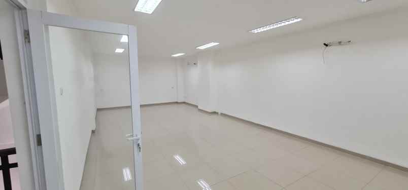 dijual ruko gudang kantor jalan kelapa gading