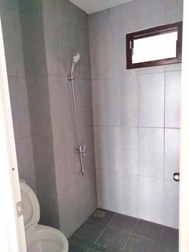 dijual ruko gudang kantor jgc jakarta garden city cakung