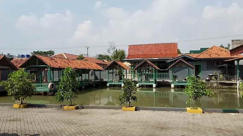 dijual ruko gudang kantor jl gatot soebroto sepatan