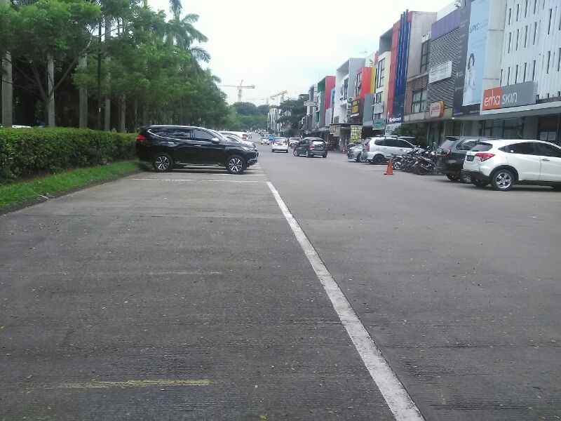 dijual ruko gudang kantor jl mh thamrin lippo cikarang