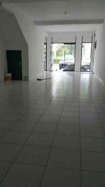 dijual ruko gudang kantor jl mh thamrin lippo cikarang