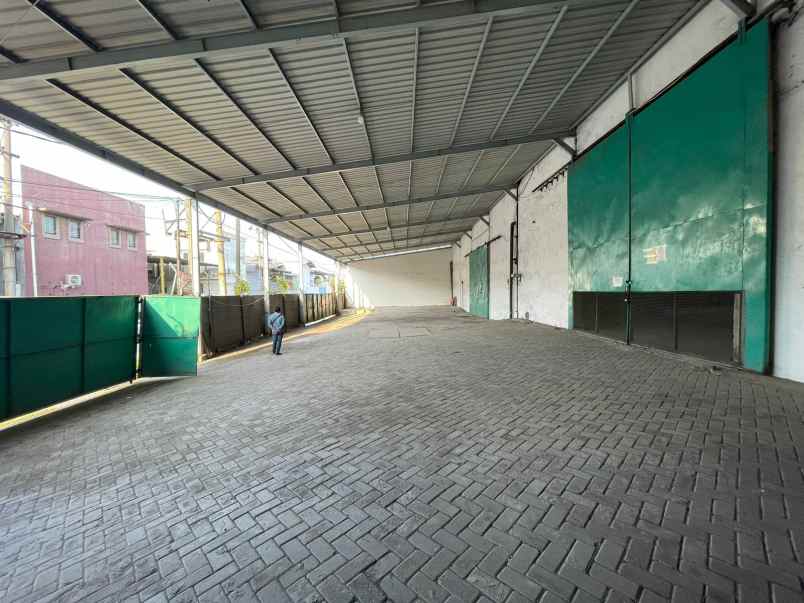 dijual ruko gudang kantor jl raya manukan wetan