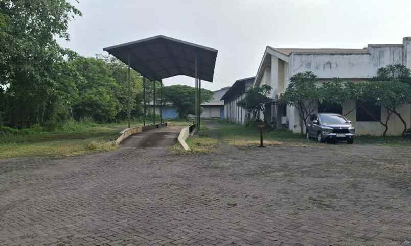 dijual ruko gudang kantor krikilan kec driyorejo kab