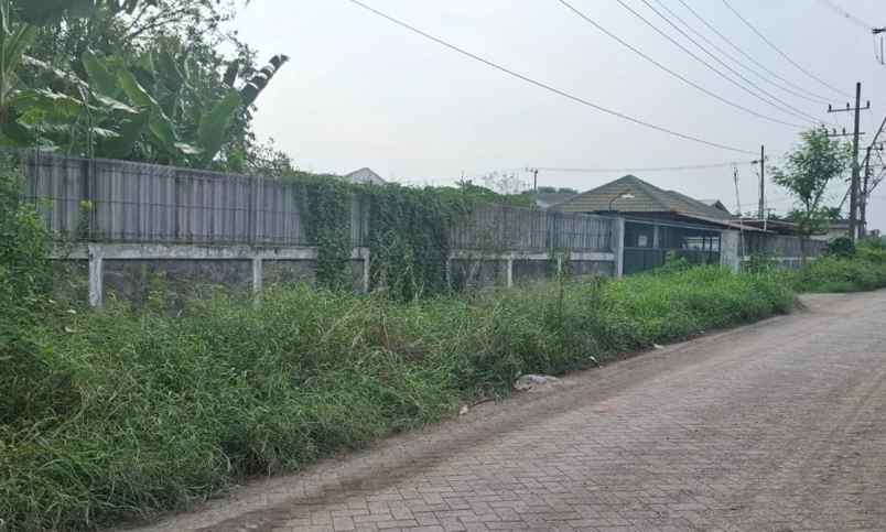 dijual ruko gudang kantor krikilan kec driyorejo kab