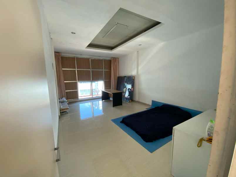 dijual ruko gudang kantor manyar kertoarjo