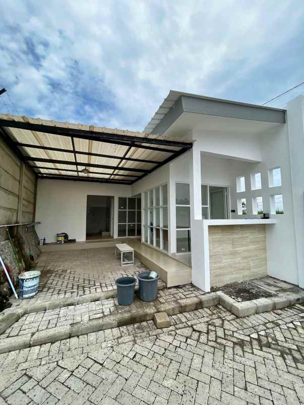 dijual ruko gudang kantor medureso kec dawar