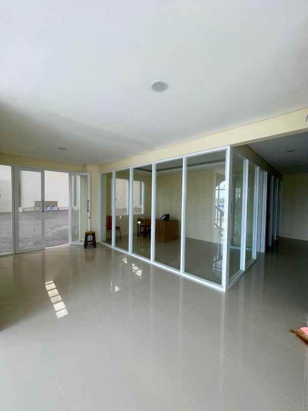 dijual ruko gudang kantor medureso kec dawar