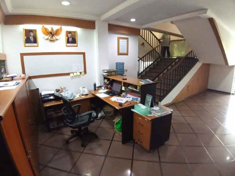 dijual ruko gudang kantor raya cikini