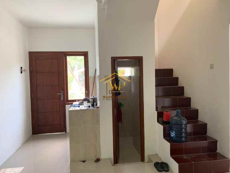 dijual rumah 2 lantai dekat sma n 5 yogyakarta