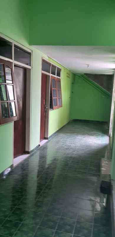 dijual rumah 2 lantai di dekat kampus jember