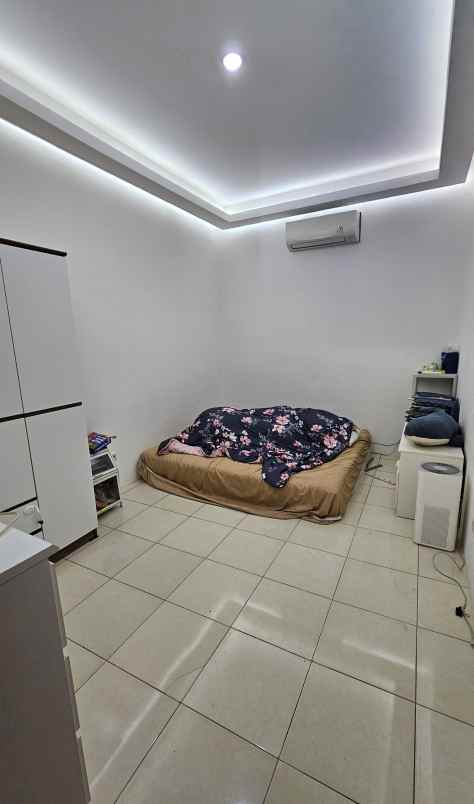 dijual rumah 2 lantai komplek puri kartika ciledug