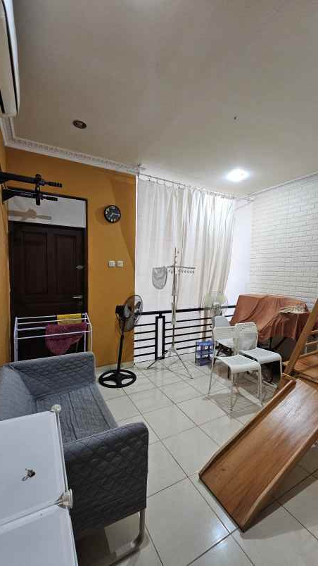 dijual rumah 2 lantai komplek puri kartika ciledug