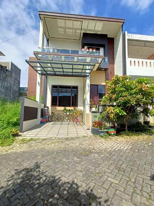 dijual rumah 2800000000